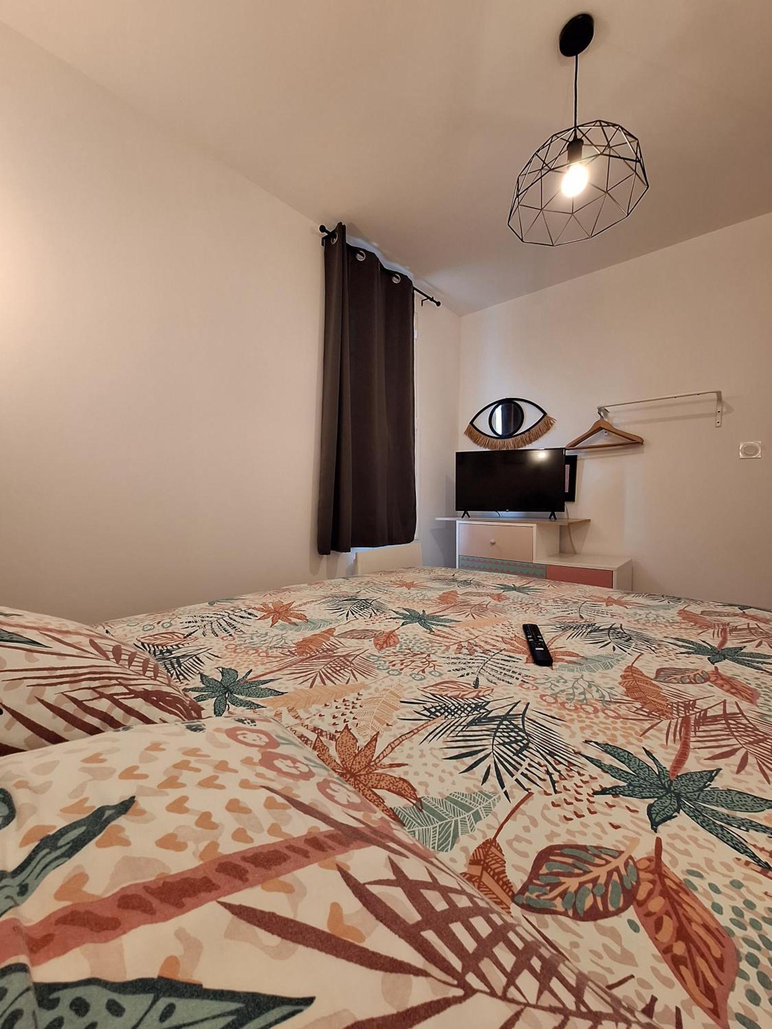 La Pinede Du Cheou, Piscine, Logement Independant, Parking, Draps, Wifi Fibre มีมีซ็อง ภายนอก รูปภาพ